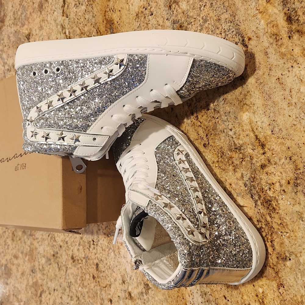 Vintage Havana Silver Glitter Star High-Tops Sneakers.  NEW NWT!